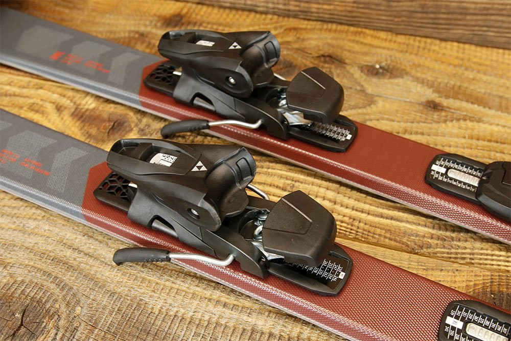 Narty Fischer RC Fire 2026 + RS9 GW