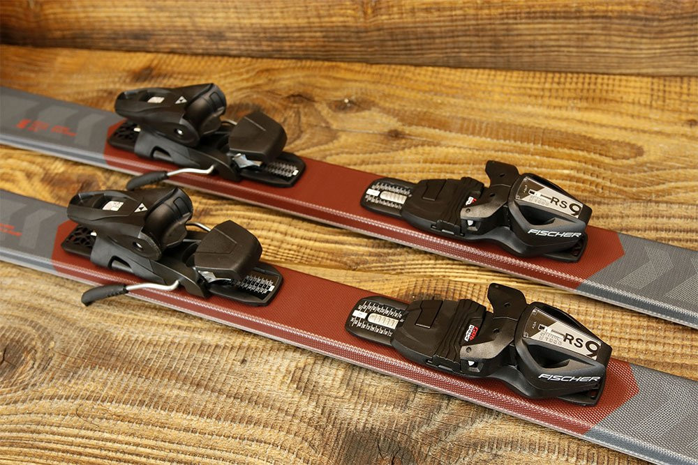 Narty Fischer RC Fire 2026 + RS9 GW