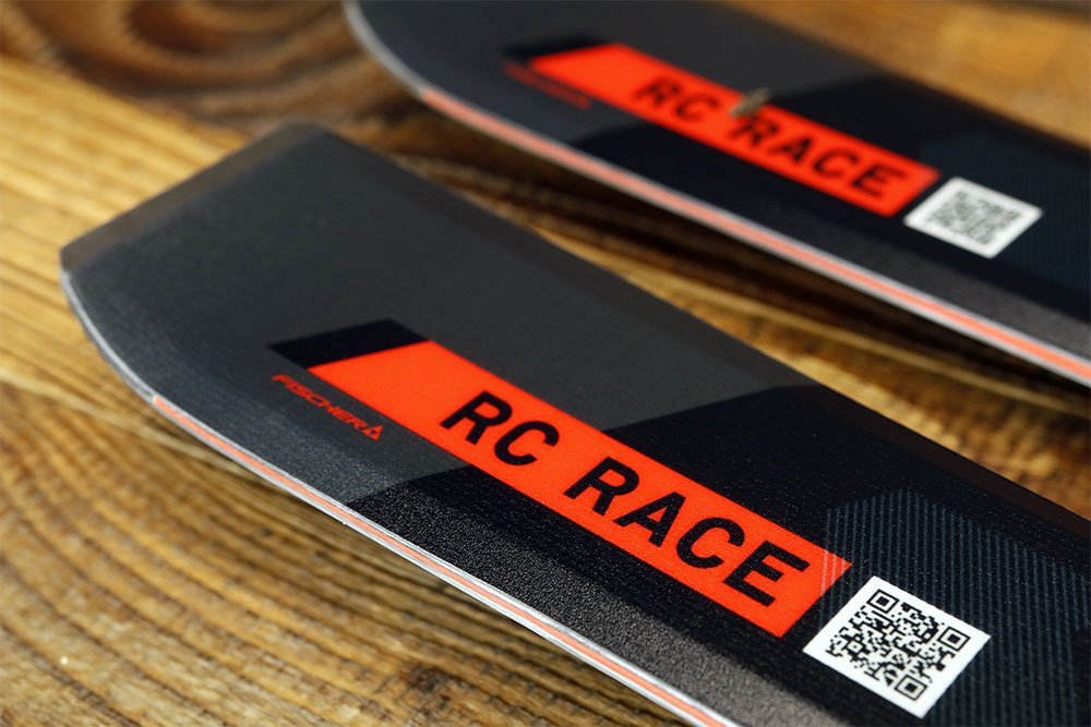 Narty Fischer RC Race F18 2026 + Protector 13 GW